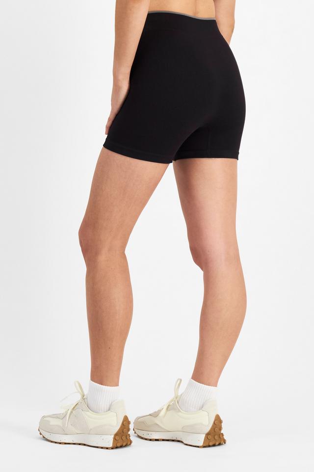 Balance Seamless Short