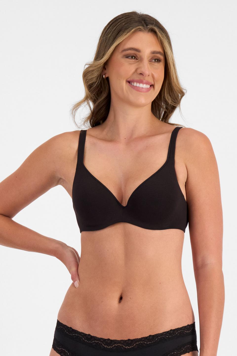 Emily (She/Her) wears size 12B and is 179cm tall with 87cm chest and 69cm waist