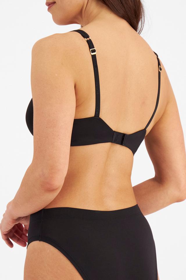 Barely There Contour Bra