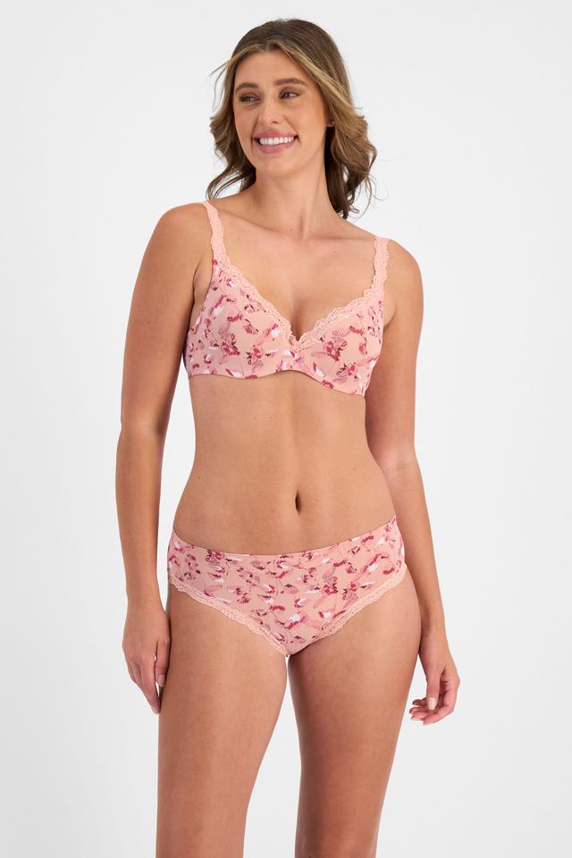 Emily (She/Her) wears size 12 and is 179cm tall with 87cm chest and 69cm waist