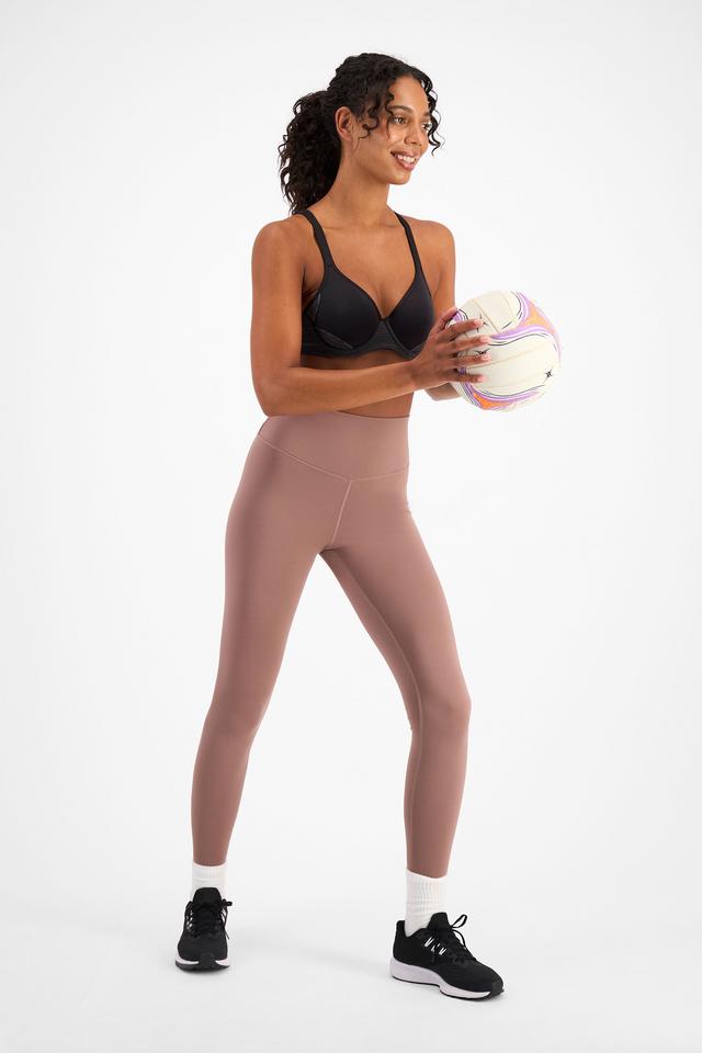 Boston (She/Her) wears size 12B and is 178cm tall with 81cm chest and 62cm waist