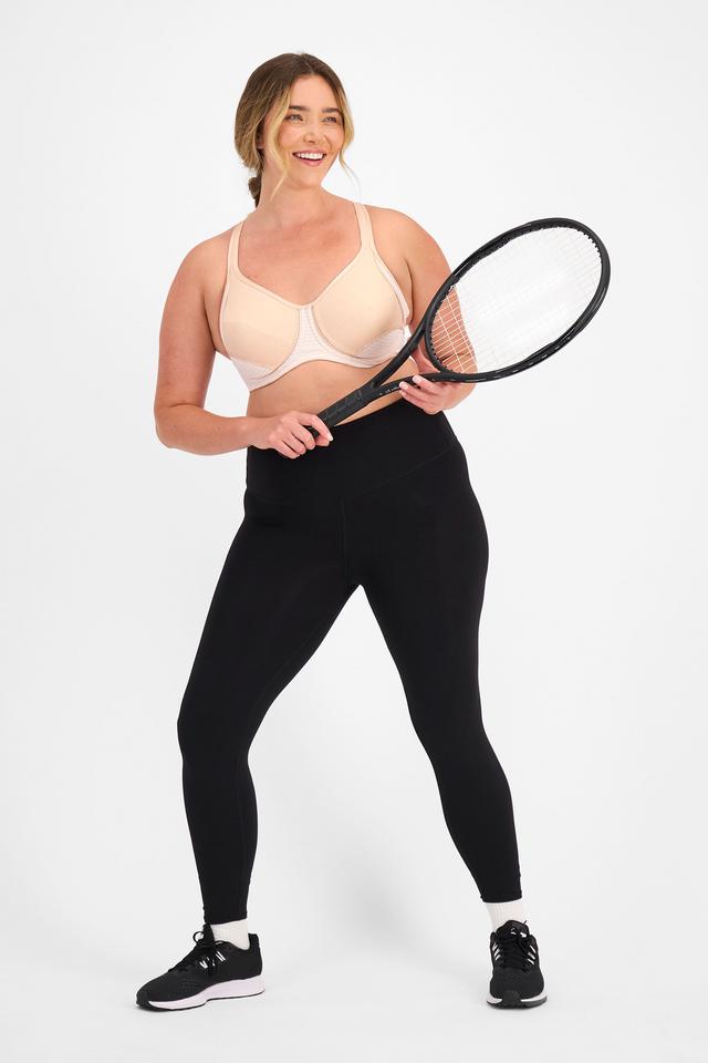 Chanel (She/Her) wears size 14D and is 176cm tall with 104cm chest and 89cm waist
