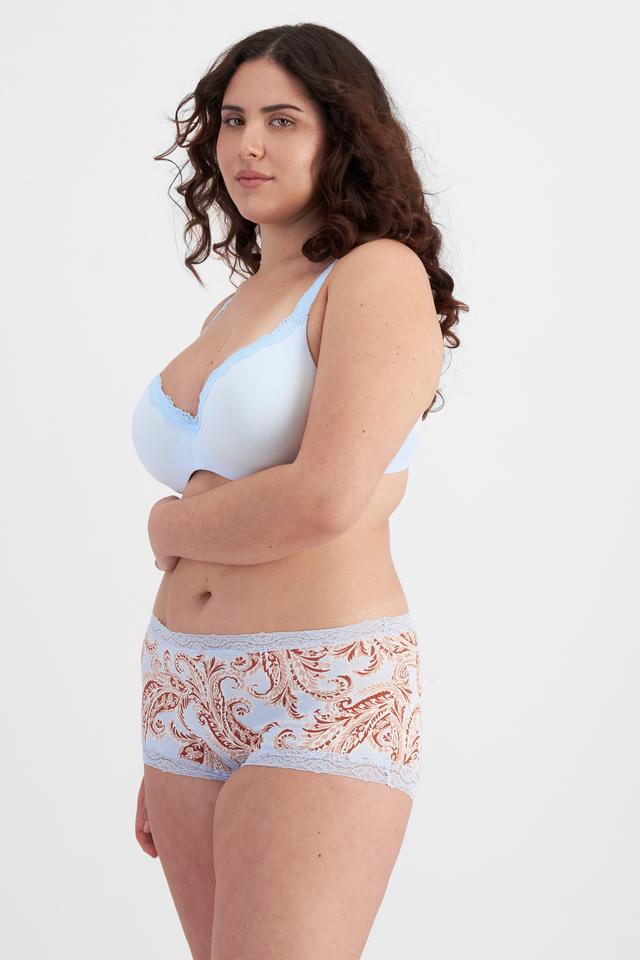 Brittany (She/Her) wears size 12 and is 173cm tall with 93cm chest and 78cm waist