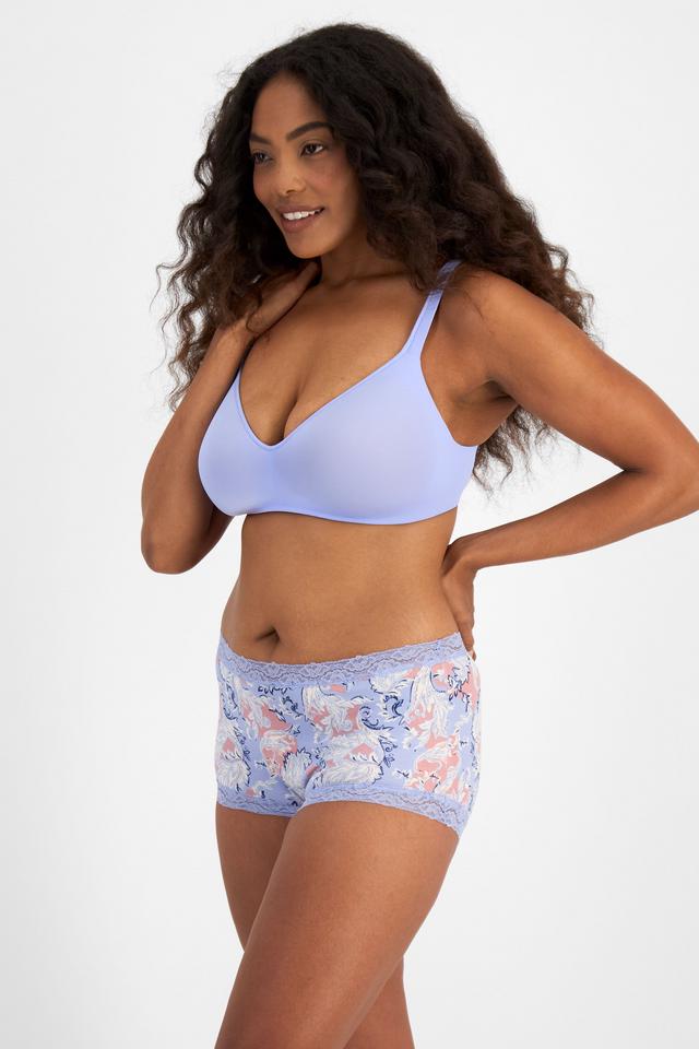Caitlin (She/Her) wears size 14 and is 176cm tall with 114cm chest and 95cm waist