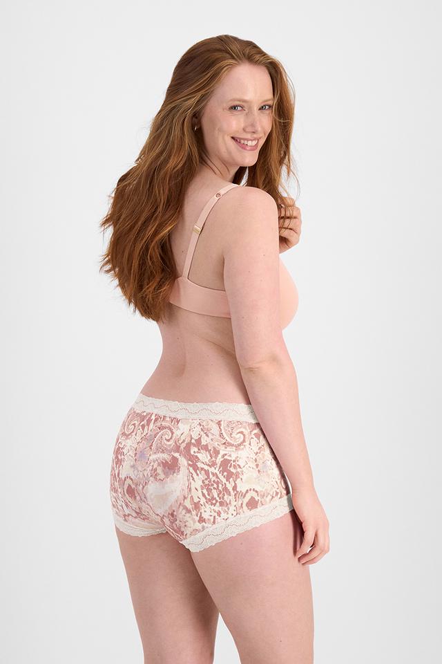Martine (She/Her) wears size 14 and is 175cm tall with 82cm chest and 76cm waist