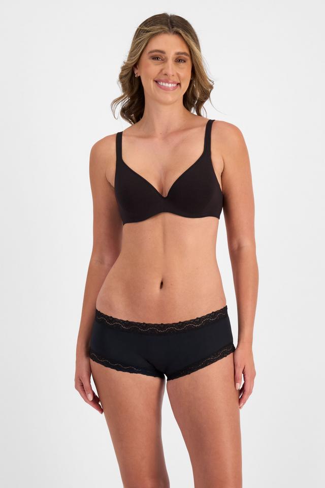 Emily (She/Her) wears size 12 and is 179cm tall with 87cm chest and 69cm waist