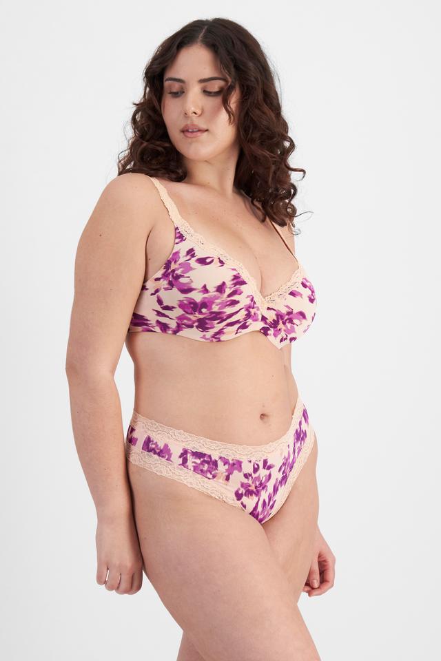 Brittany (She/Her) wears size 12 and is 173cm tall with 93cm chest and 78cm waist