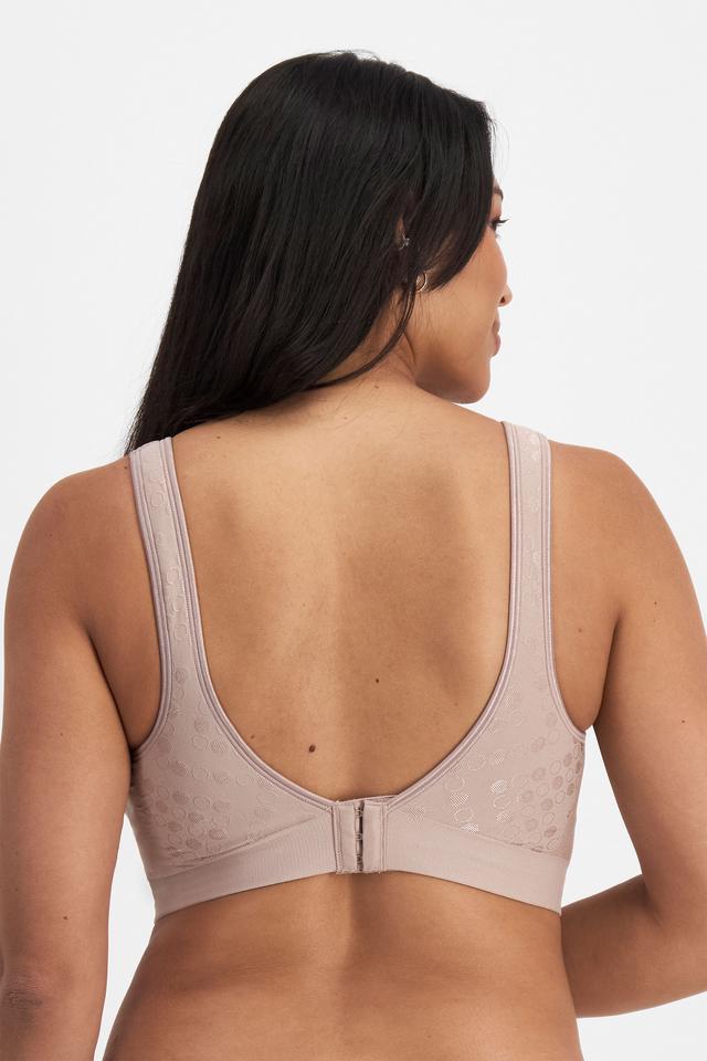 Playtex Comfort Revolution Contour Wirefree Bra 2 pack