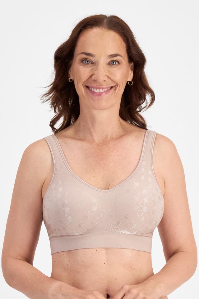 Playtex Comfort Revolution Contour Wirefree Bra 2 pack