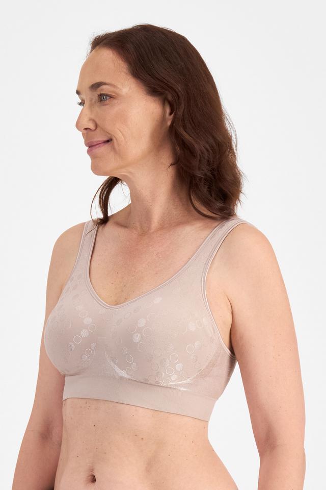 Playtex Comfort Revolution Contour Wirefree Bra 2 pack