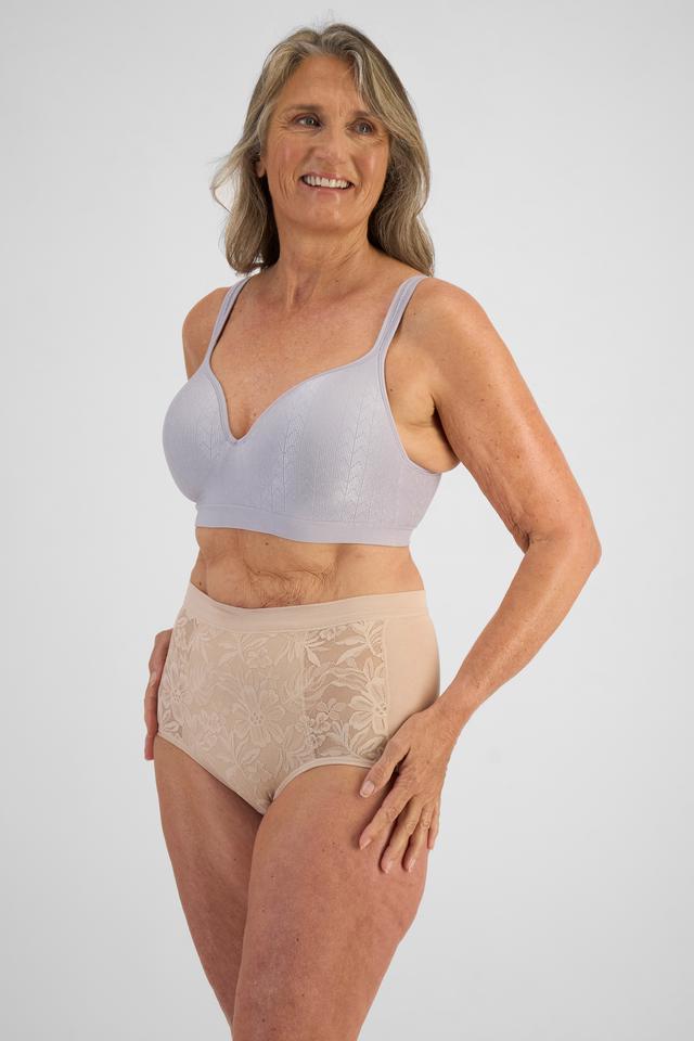 Kerry (She/Her) wears size 14D and is 170cm tall with 97cm chest and 74cm waist