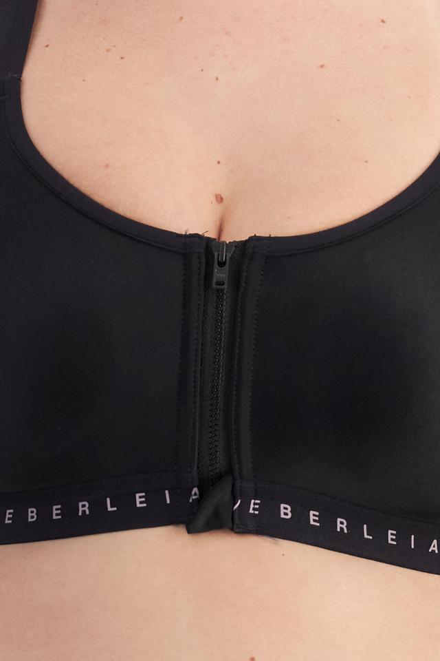 Bella (She/Her) wears size 14D and is 173cm tall with 95cm chest and 77cm waist