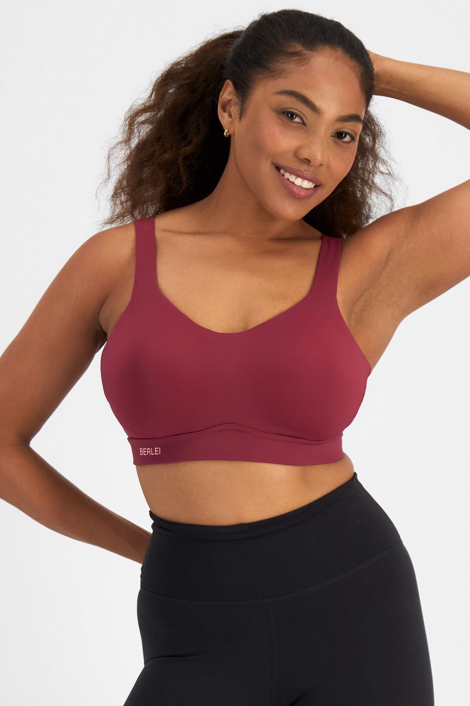 Caitlin (She/Her) wears size 16DD and is 176cm tall with 114cm chest and 95cm waist