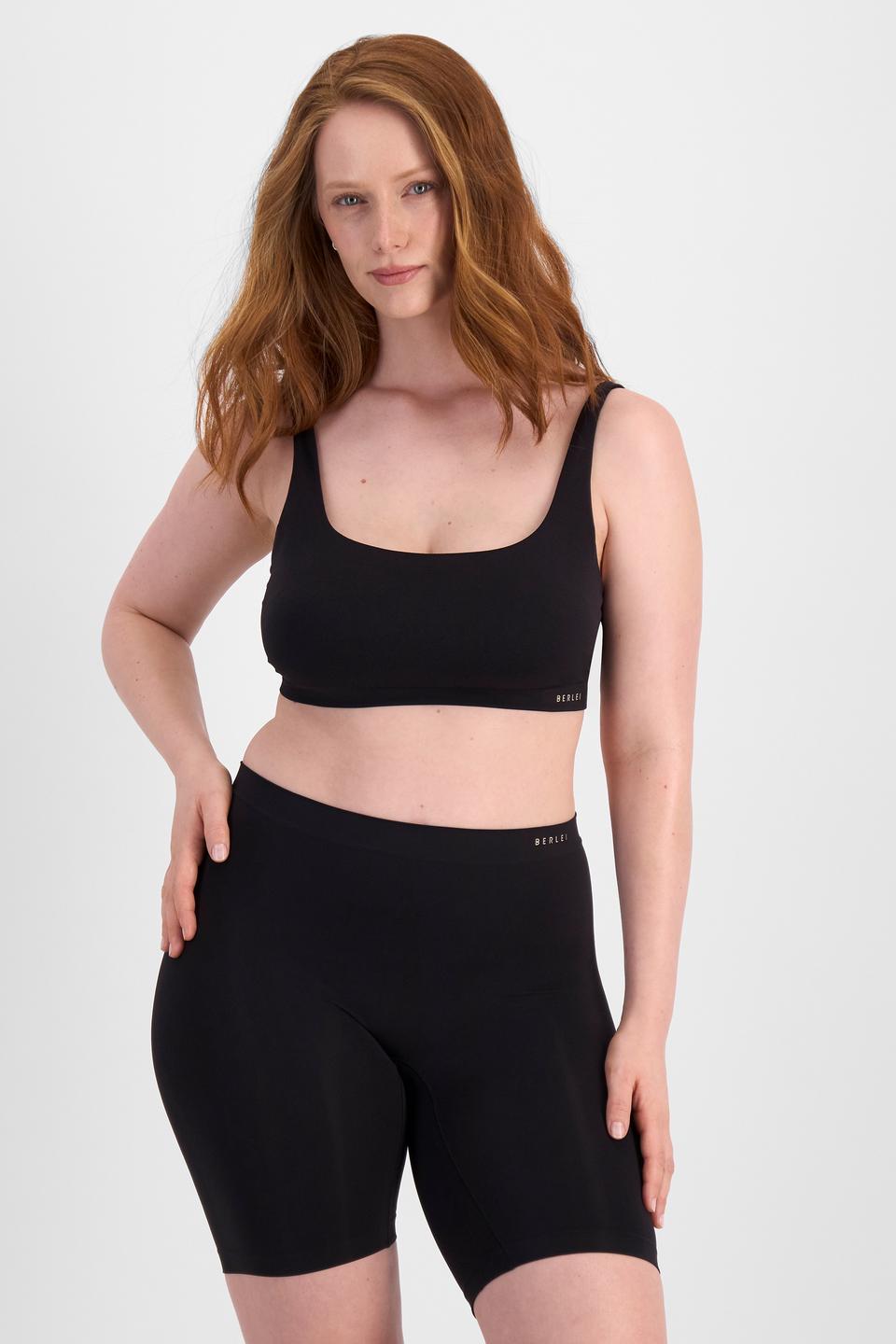 Martine (She/Her) wears size 14 and is 175cm tall with 82cm chest and 76cm waist