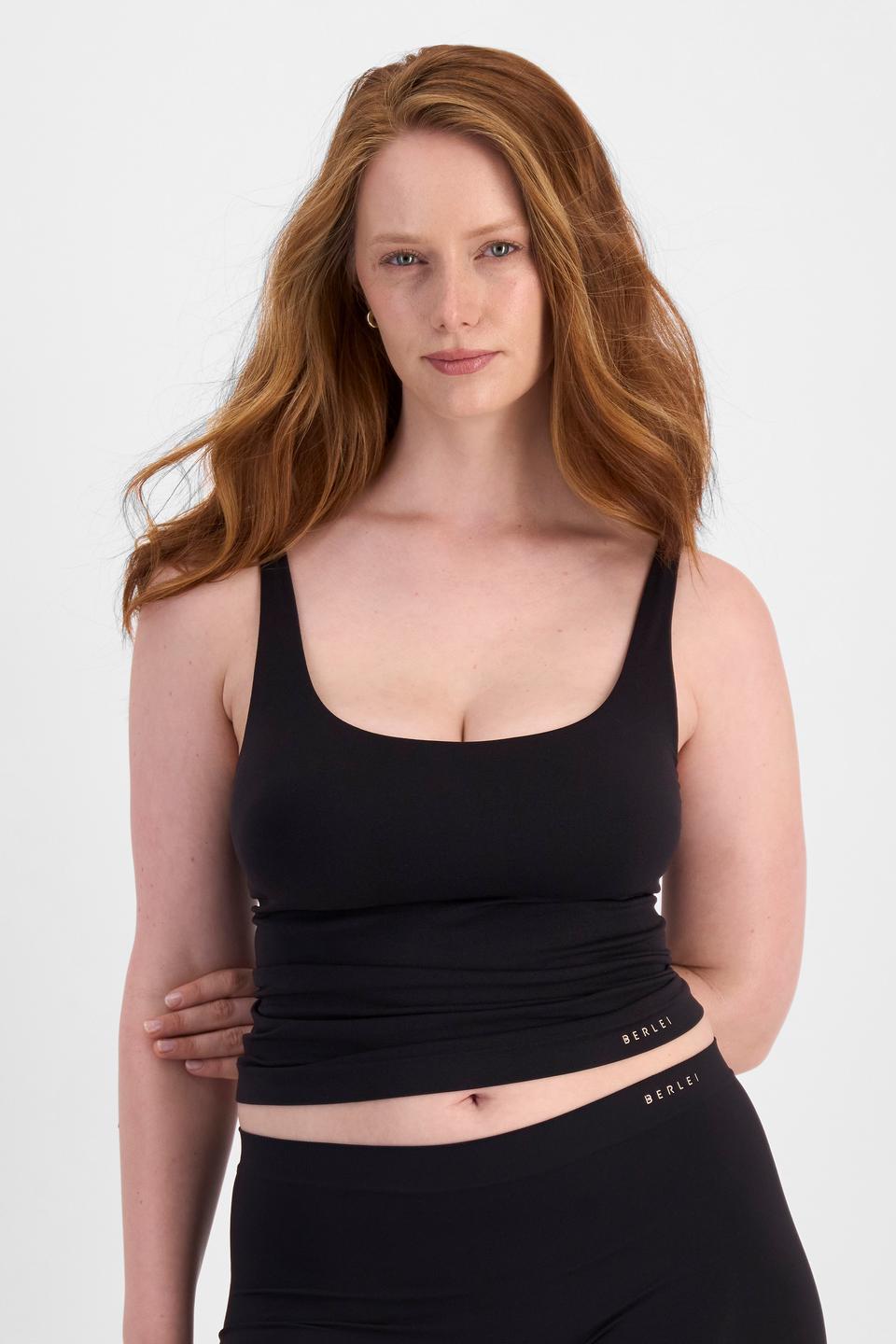 Martine (She/Her) wears size 14 and is 175cm tall with 82cm chest and 76cm waist